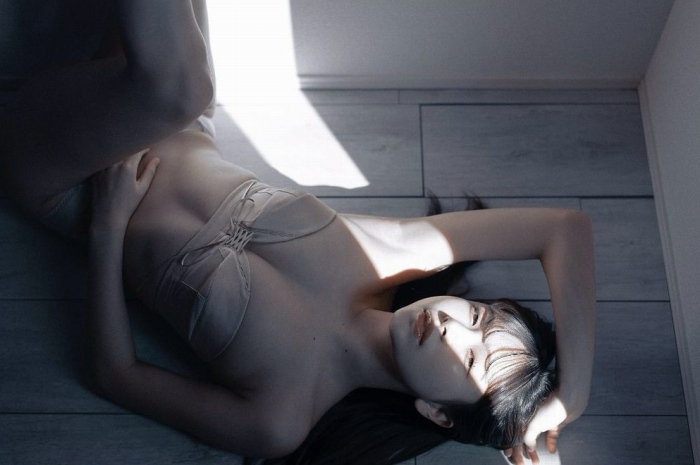 鈴木聖 Fカップが凄い水着＆下着グラビア画像！