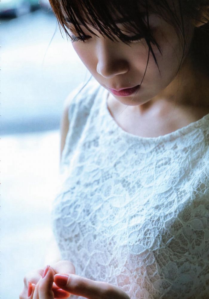 秋元真夏 激かわな水着・ランジェリー画像！