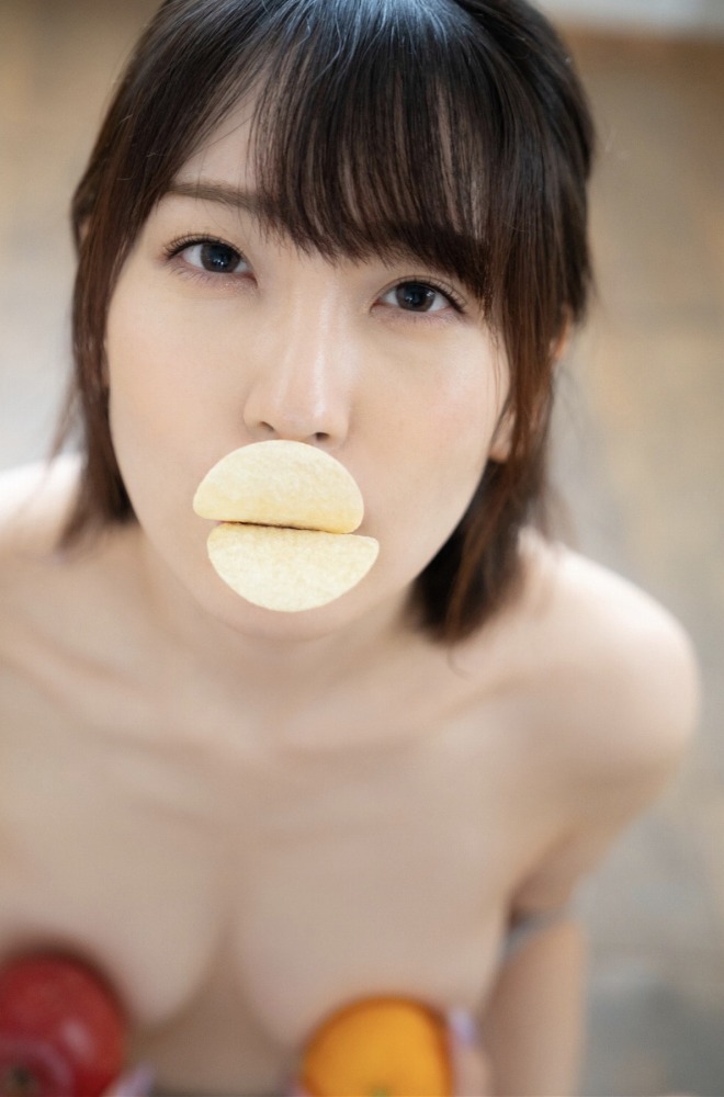 瀧本雫葉 Gカップ美乳のパイパンヌード画像！