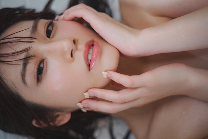 河北彩伽 絵になるEカップ美乳のヌード画像！