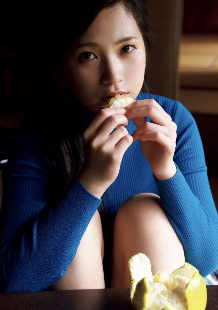 街山みほ 美乳ヘアヌード＆水着グラビア画像！