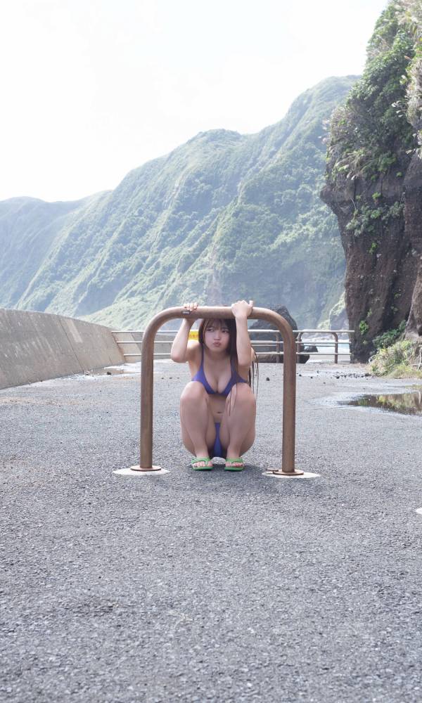 福留光帆 けっこうデカい水着グラビア画像！