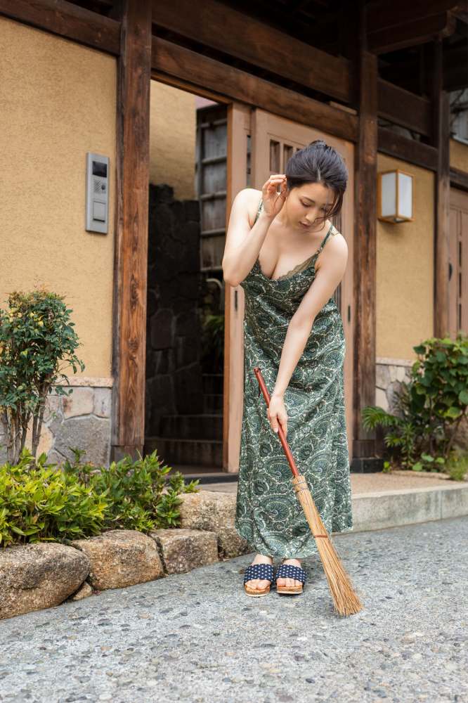 妃ひかり 国宝級Fカップおっぱいのヌード画像！