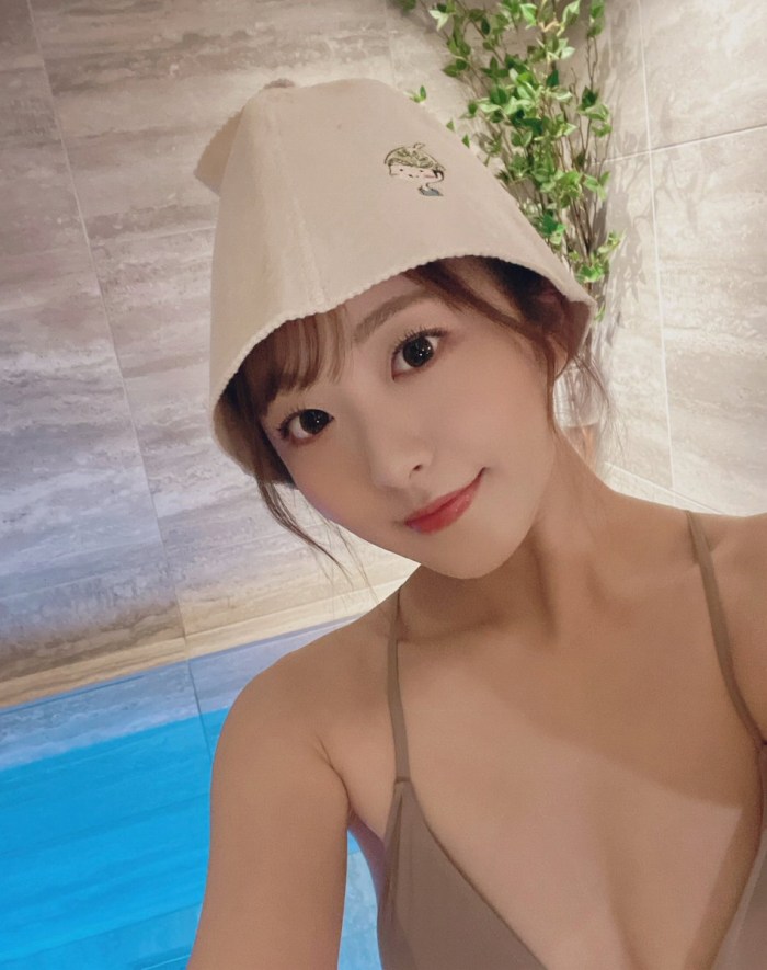 青空ひかり 笑顔がかわいい純朴ヌード画像！