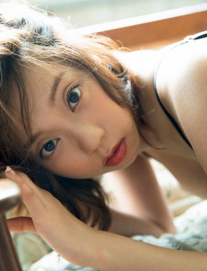 青山ひかる Iカップヌード＆水着グラビア画像！