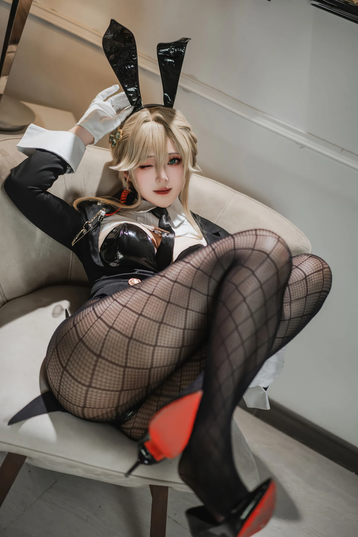 Cosplay Natsuko夏夏子 – NIKKE 爱德 特工兔女郎