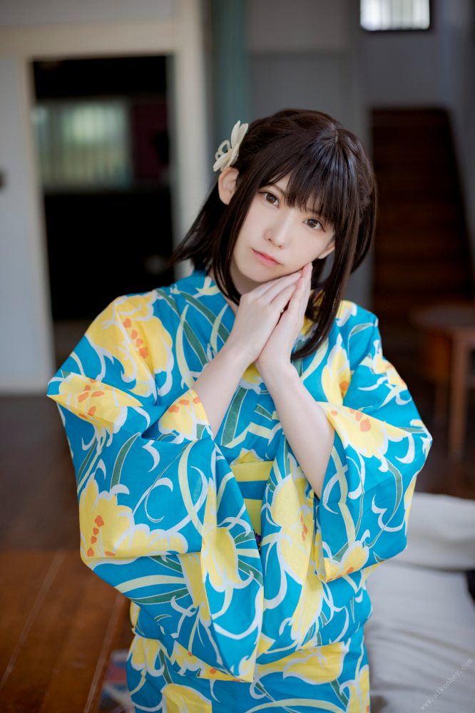 えなこ 過去のグラビア画像