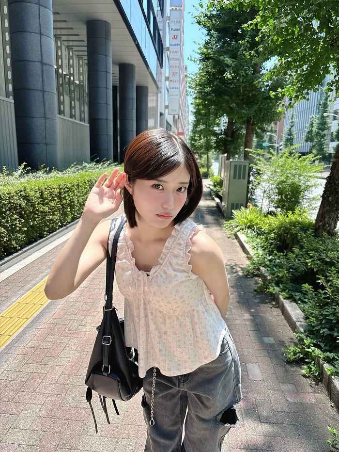 滝口愛奈 癒される激かわ水着グラビア画像！