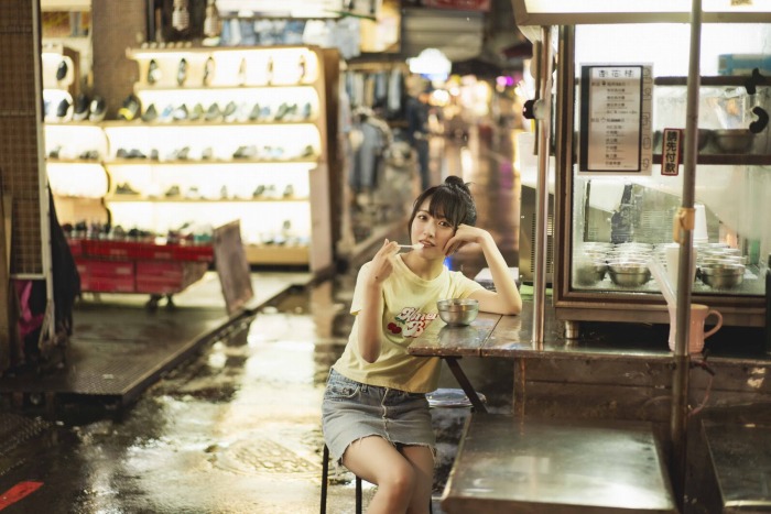 石田千穂 めちゃかわな水着グラビア画像！！