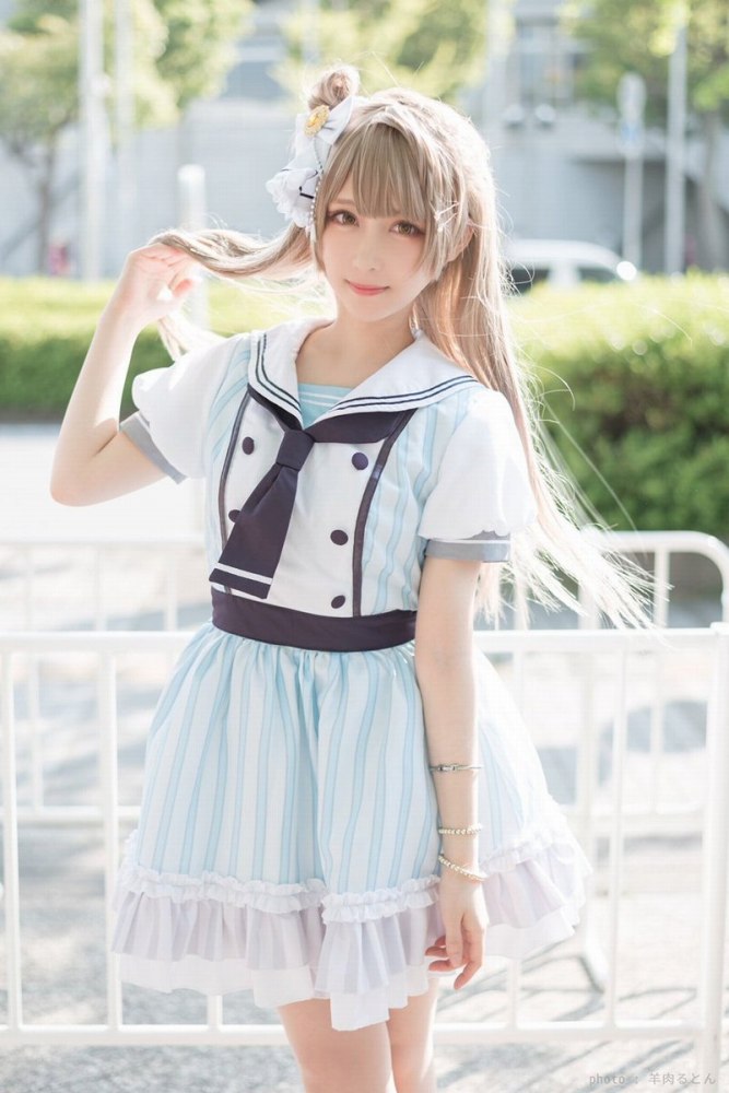 えい梨 美しいコスプレ＆水着グラビア画像！