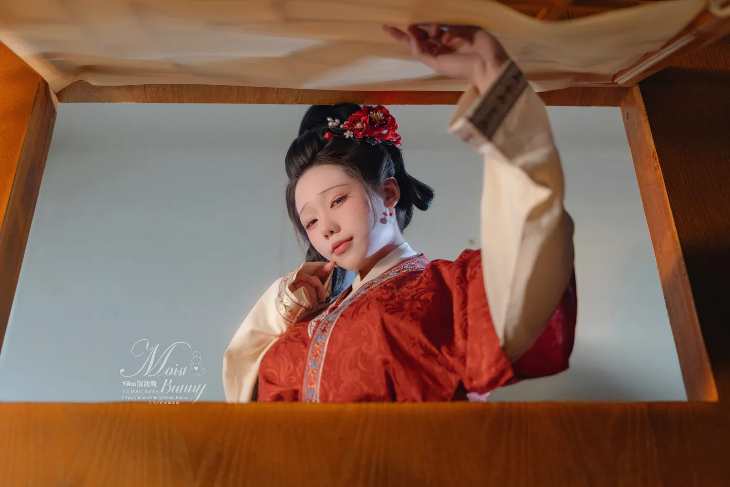 [Cosplay] Yiko湿润兔 2026年02月作品 快马加鞭·金莲迎春