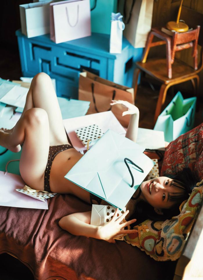 高崎かなみ 鬼かわな水着＆ランジェリー画像！