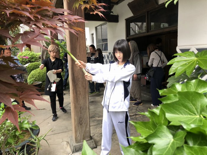 浜辺美波 鬼かわな水着＆浴衣グラビア画像！