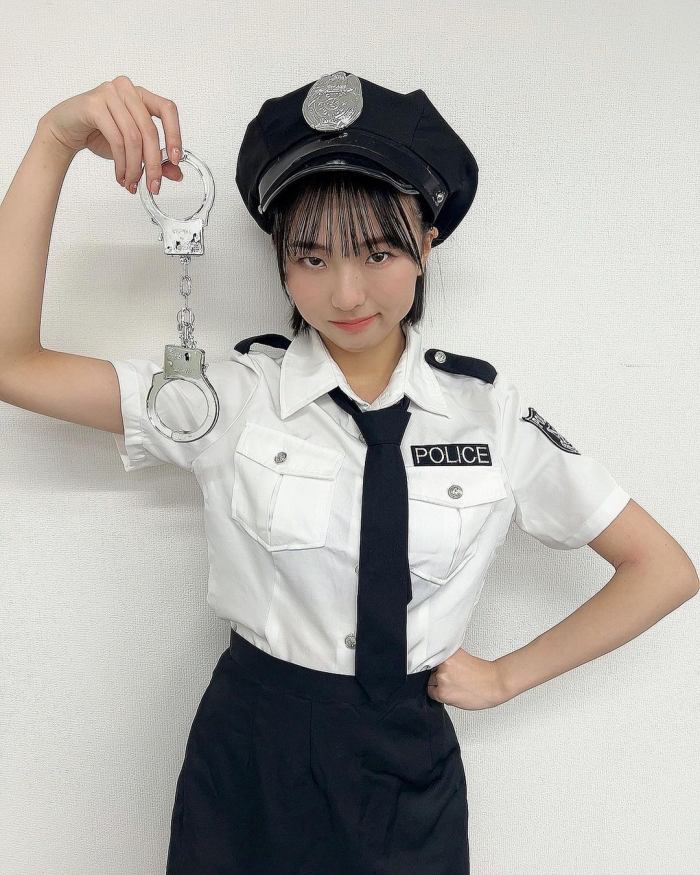 鍛治島彩 キュートな水着グラビアほか画像！