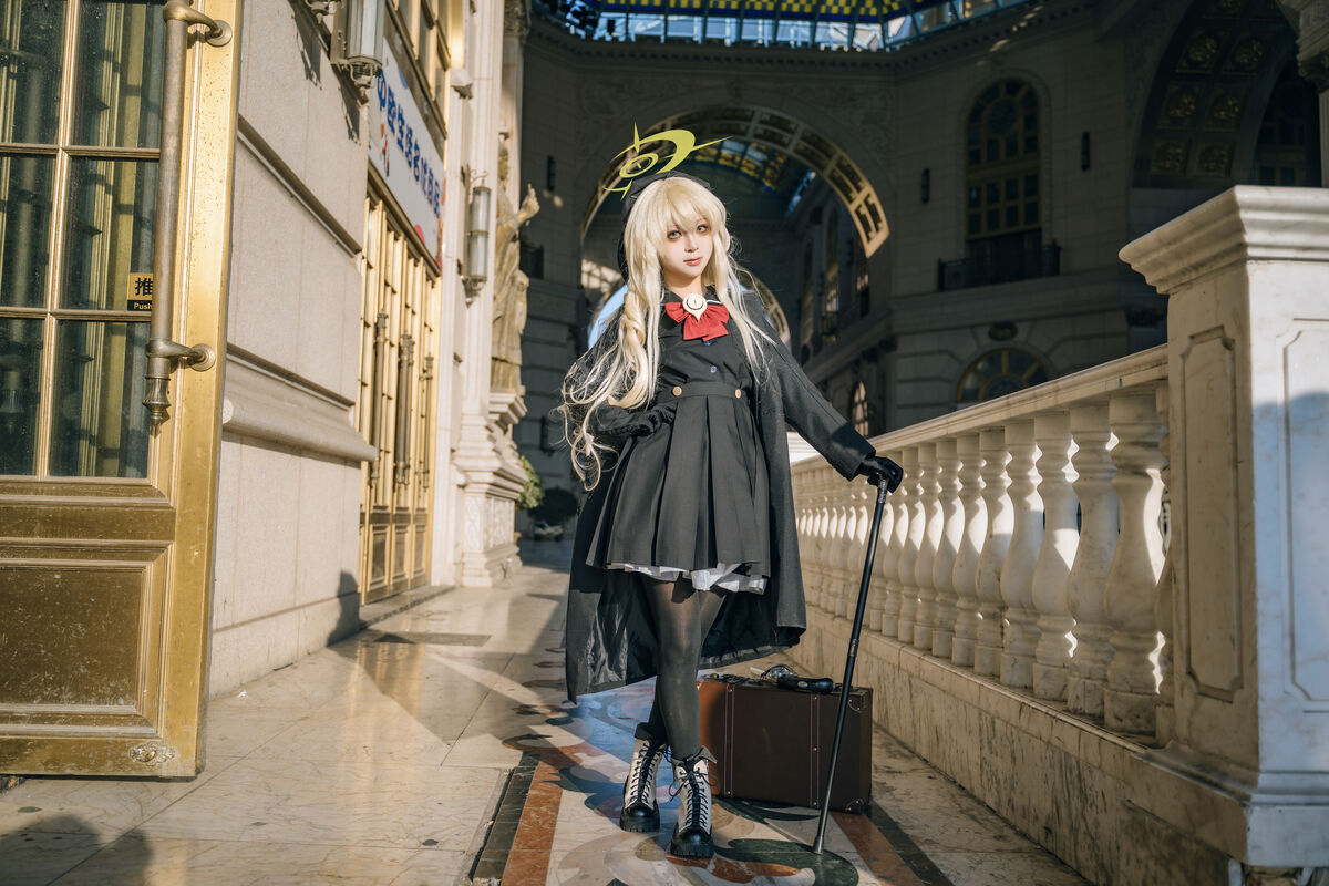 Coser@矢量鱼 - 笑面教授