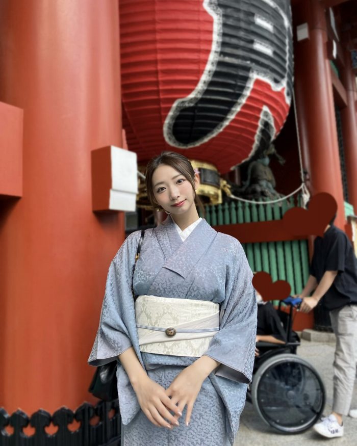 うらら 小顔美女の下着＆水着グラビア画像！