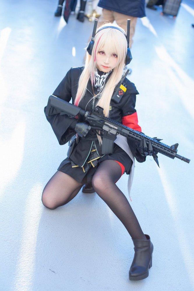 えい梨 美しいコスプレ＆水着グラビア画像！