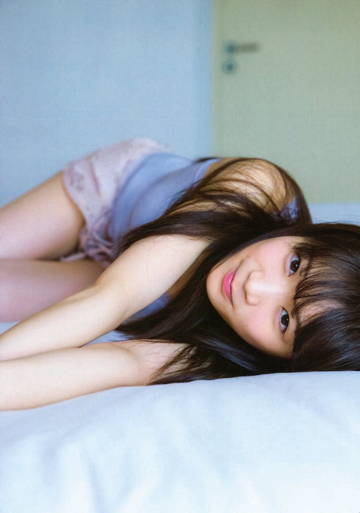 秋元真夏 激かわな水着・ランジェリー画像！