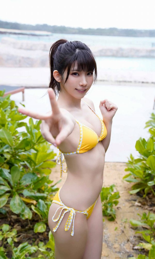 えなこ めっちゃかわいい水着グラビア画像！