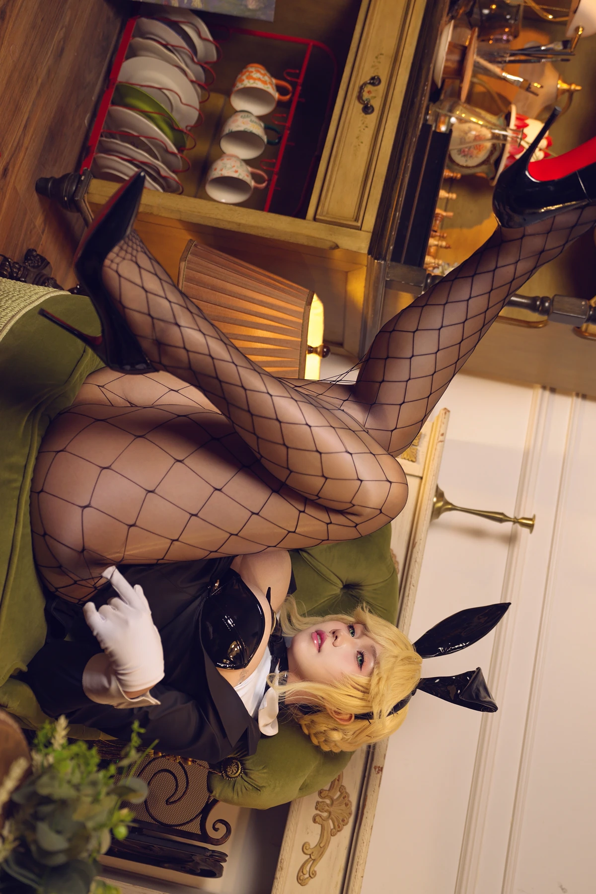 Cosplay 麻花麻花酱 – 胜利女神：妮姬 伊莱格 & 妮姬 爱德 兔女郎