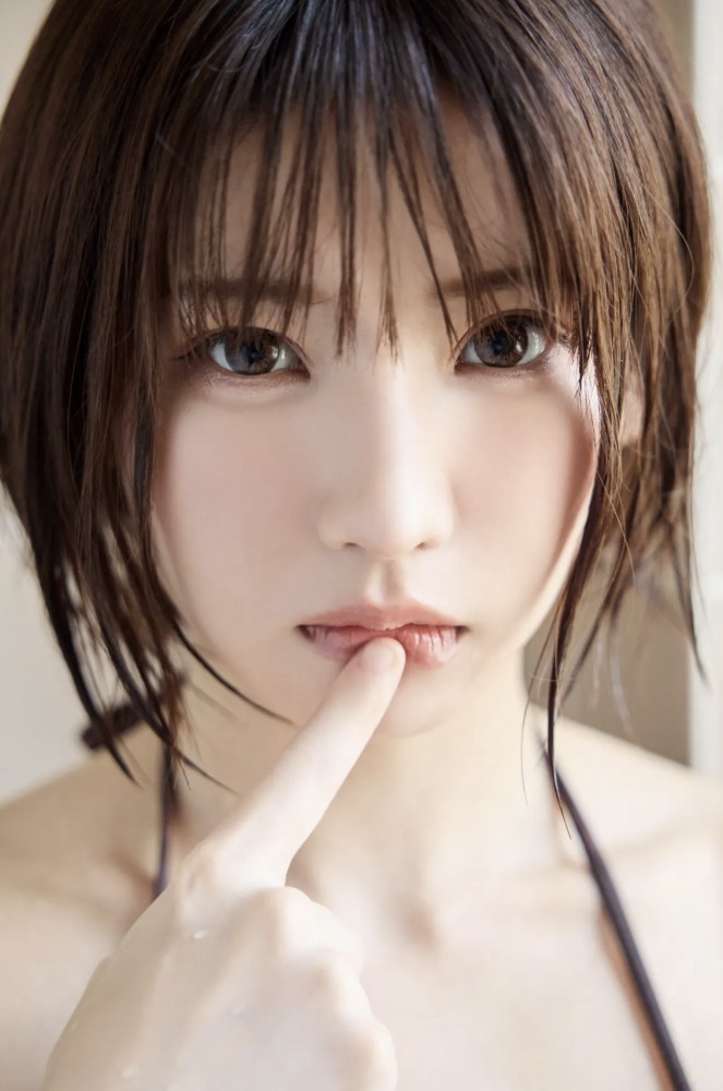 えなこ 過去のグラビア画像