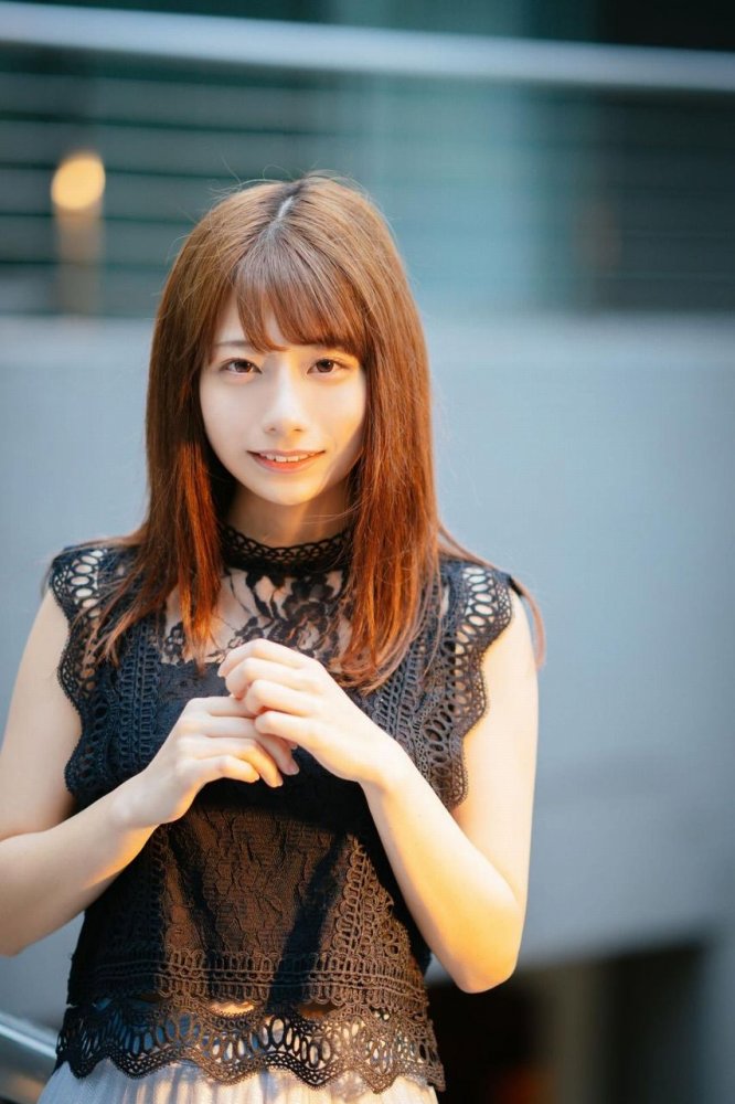 鈴木優香 ちょっと脱ぎすぎ水着グラビア画像！