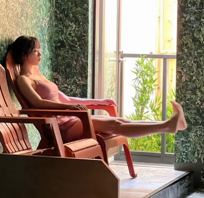 あらた唯 スタイル抜群の水着グラビア画像！