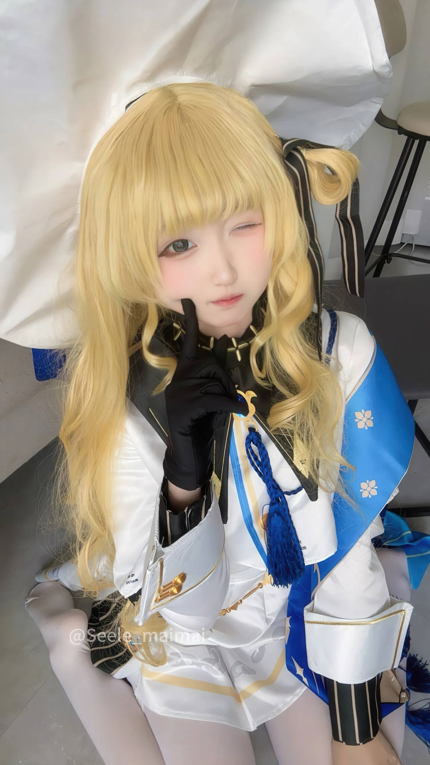 [Cosplay] Seele麦麦 - 鸣潮 菲比&卡提希娅·蓝色花海物语