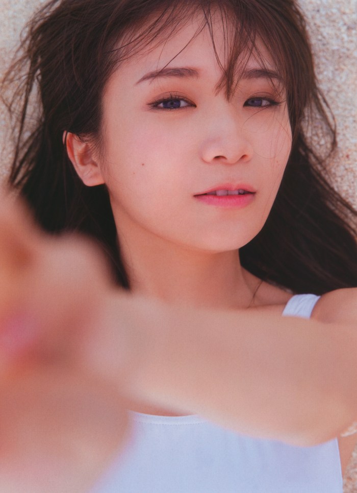 秋元真夏 激かわな水着・ランジェリー画像！