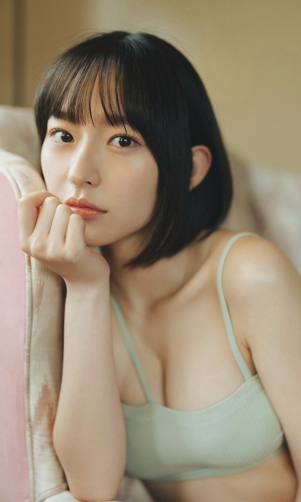 高崎かなみ 鬼かわな水着＆ランジェリー画像！