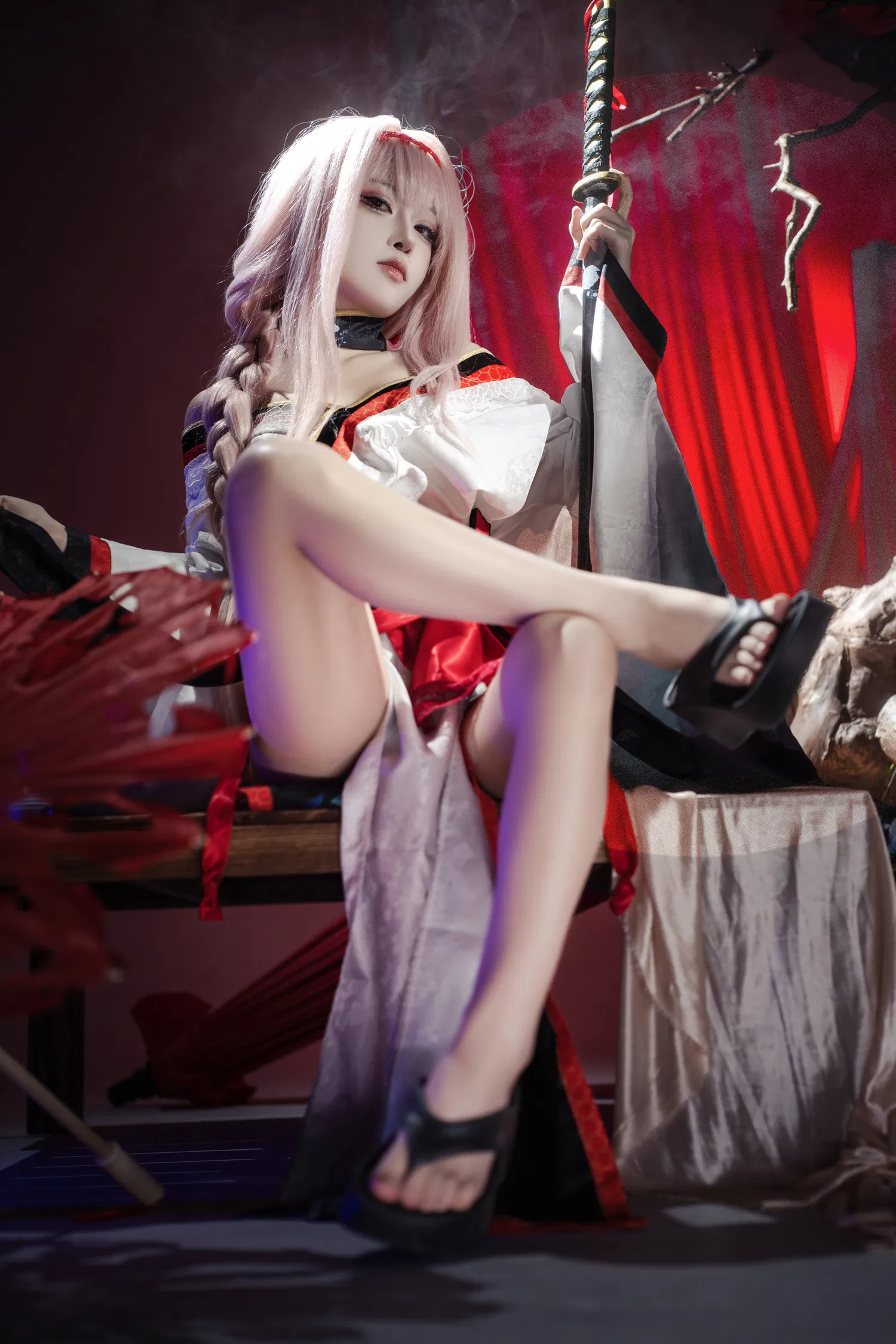 [Cosplay] 矢量鱼 Nikke胜利女神 暗莲