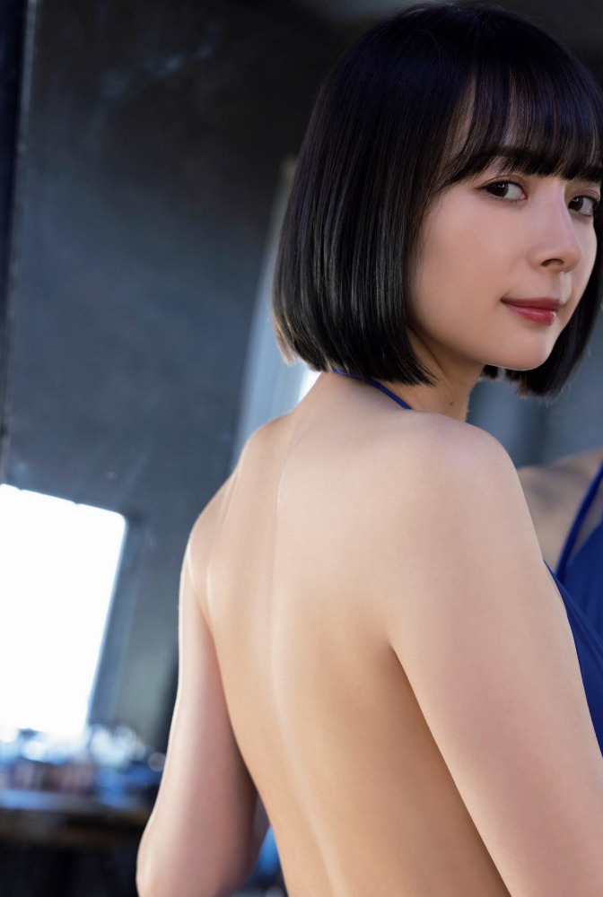 岡田紗佳 ぷるぷるGカップ水着グラビア画像！