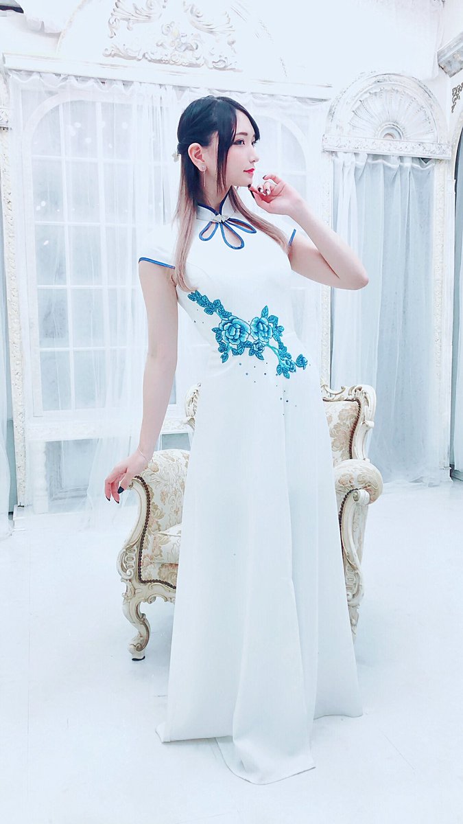 あまつまりな 脱ぎすぎ水着＆下着グラビア画像！