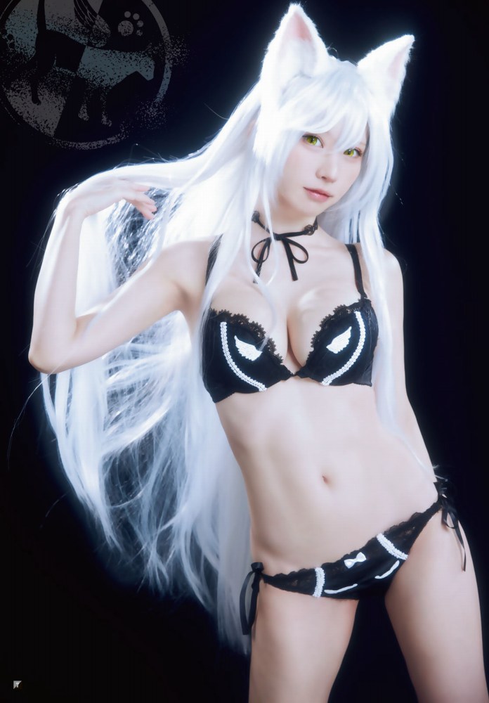 えなこ 過去のグラビア画像