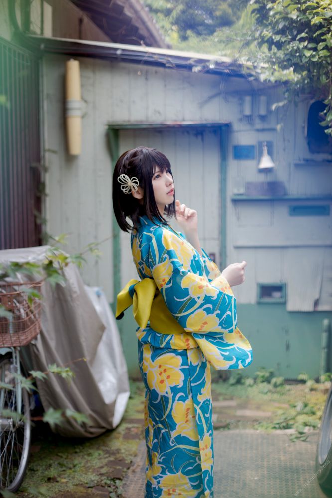 えなこ 過去のグラビア画像