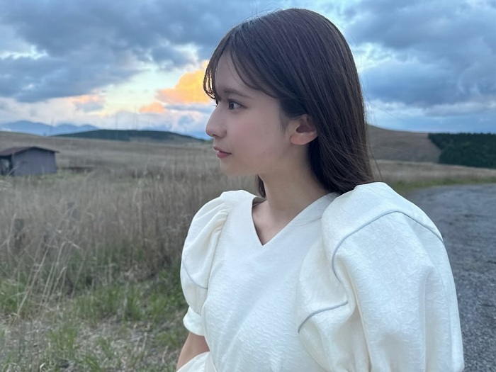 菅原咲月 すべすべ美脚の激かわグラビア画像！