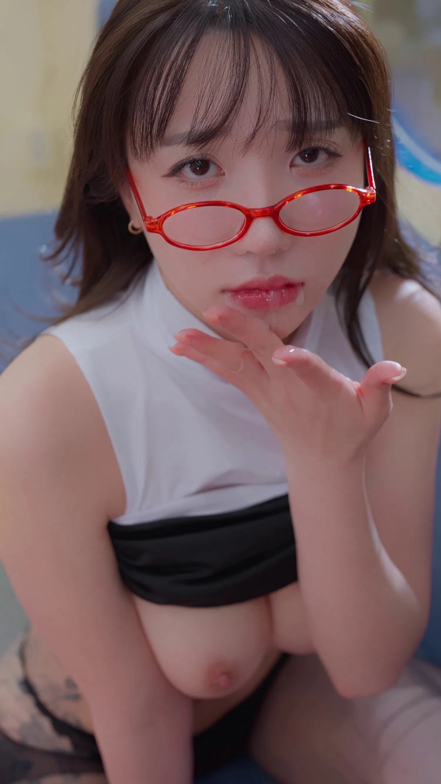 Son Ye-Eun (손예은) - Night Shift