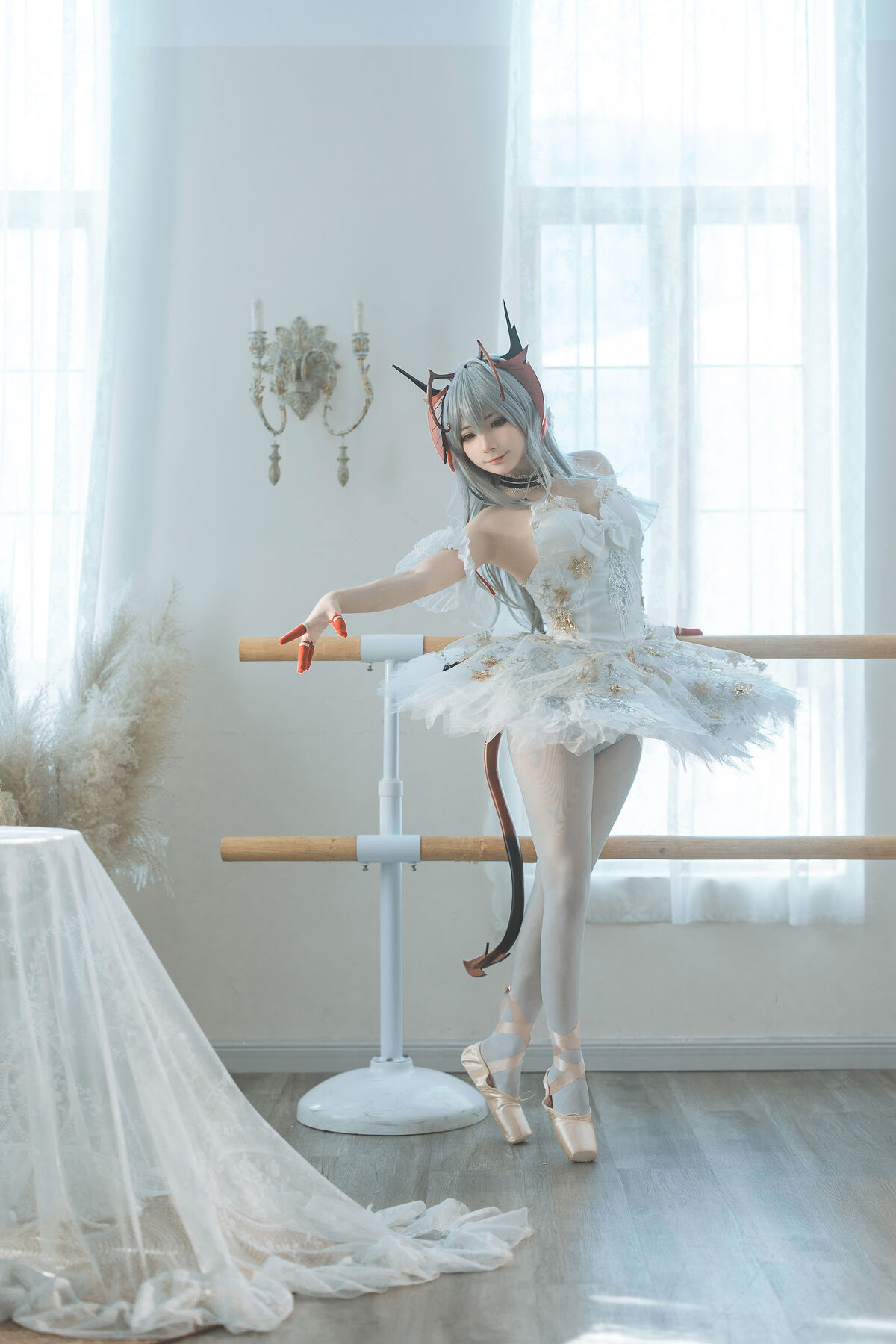 Coser@是三不是世w - 明日方舟 W 芭蕾