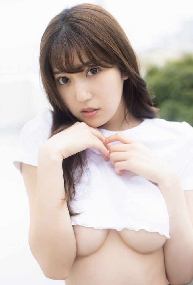 阿部なつき ボンキュッボンの水着グラビア画像！