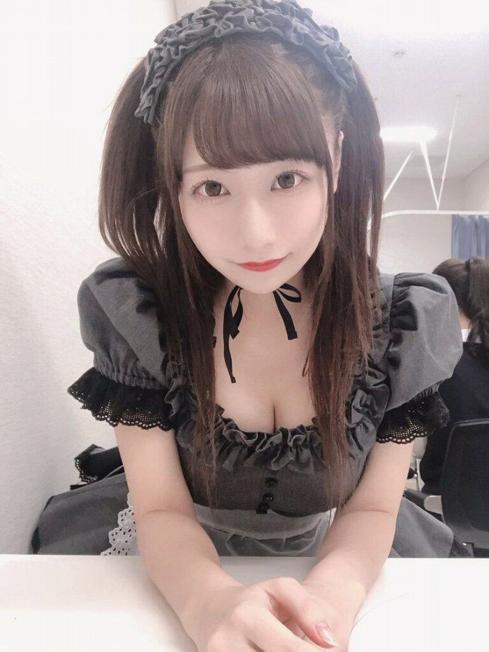 鈴木優香 ちょっと脱ぎすぎ水着グラビア画像！