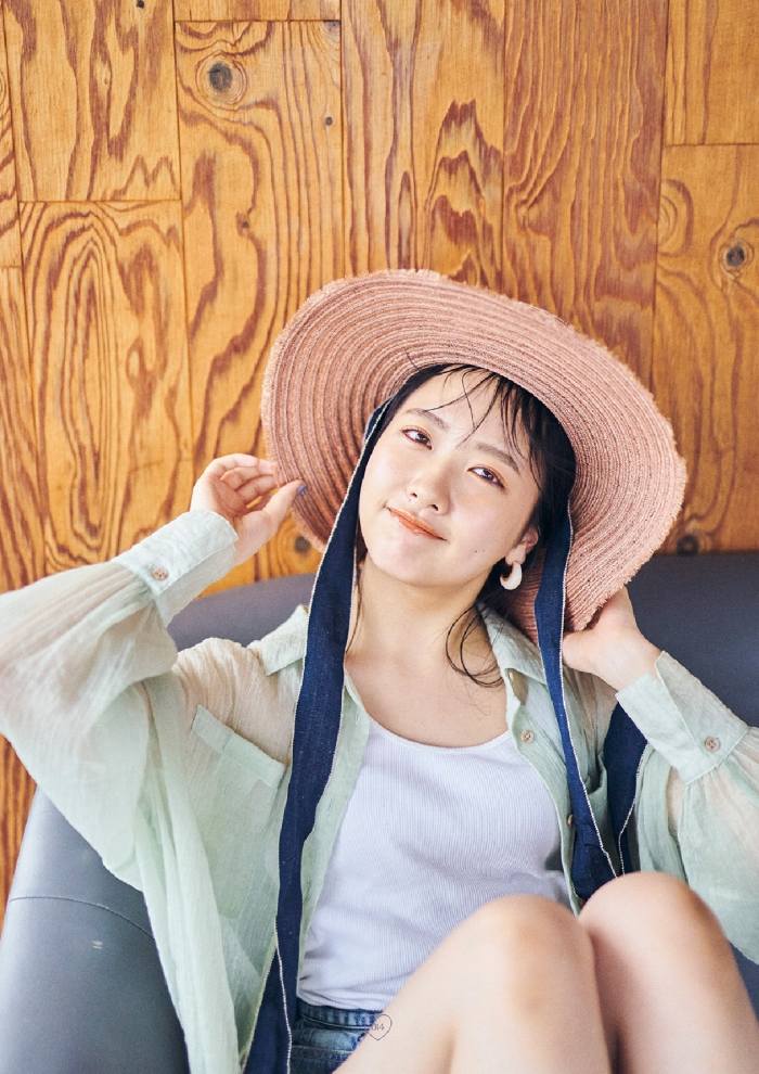 石田千穂 めちゃかわな水着グラビア画像！！