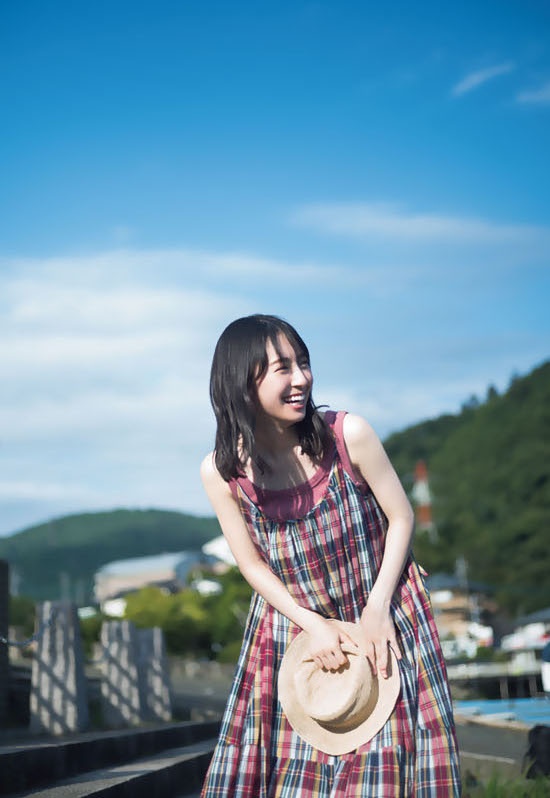 金村美玖 しっとりかわいい水着＆生脚画像！