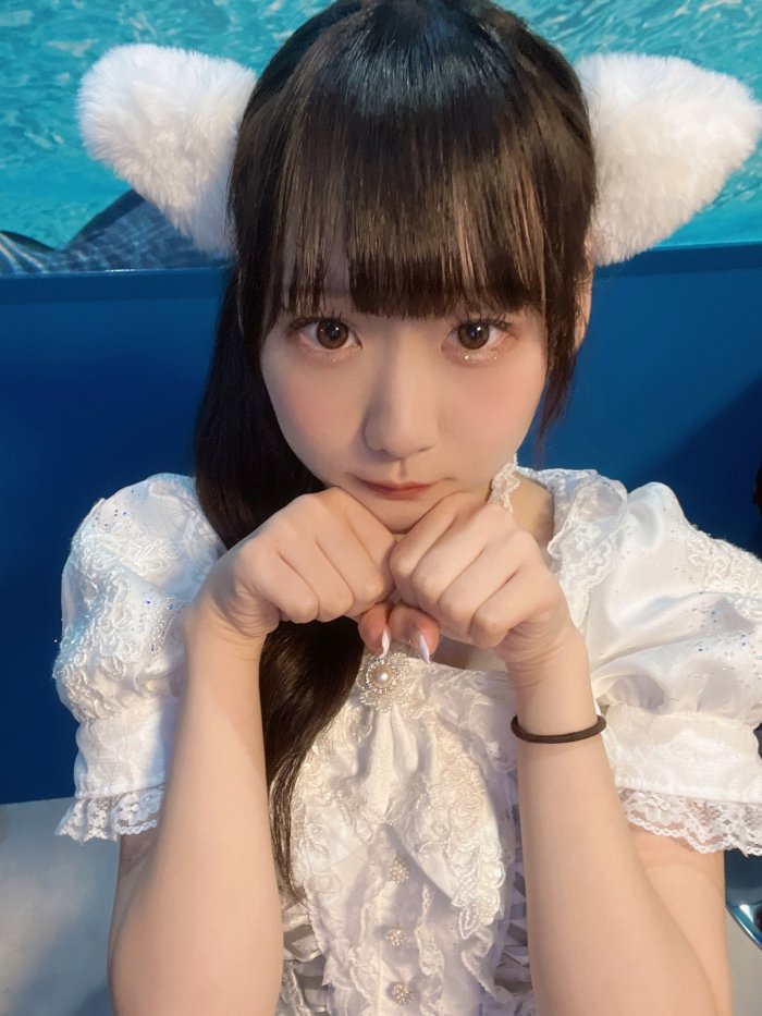 須羽こころ ふわふわバストの水着グラビア画像！