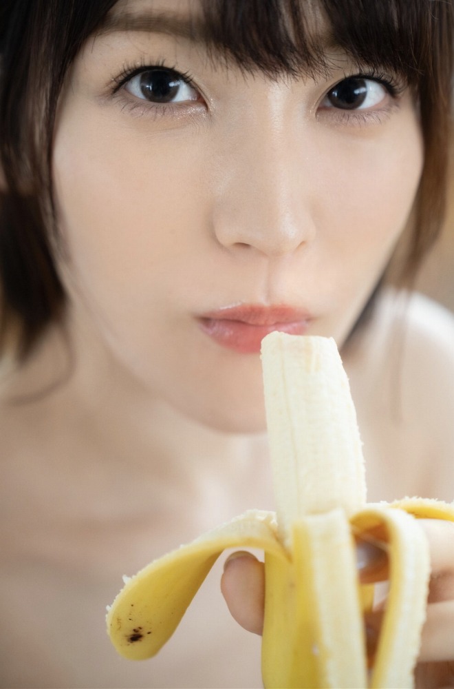 瀧本雫葉 Gカップ美乳のパイパンヌード画像！