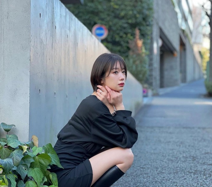 あらた唯 スタイル抜群の水着グラビア画像！