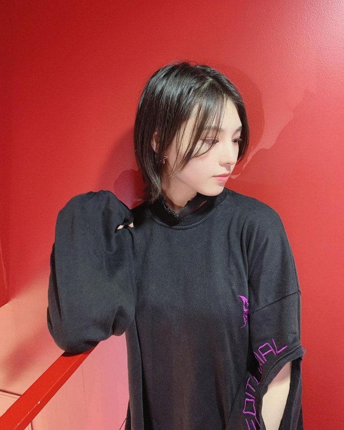 相楽伊織 けっこうボインな水着グラビア画像！