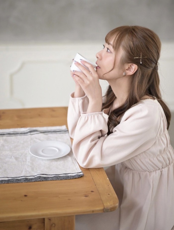 青空ひかり 笑顔がかわいい純朴ヌード画像！