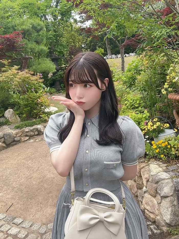 小日向優花 Iカップボインの水着グラビア画像！