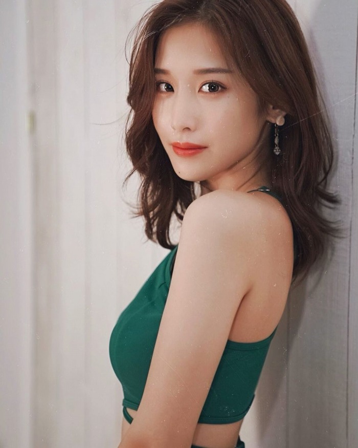 益田アンナ スタイルが凄い水着グラビア画像！