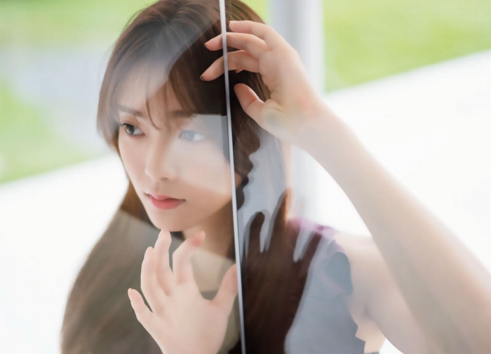 田村保乃 ナチュラルな激かわ水着グラビア画像！